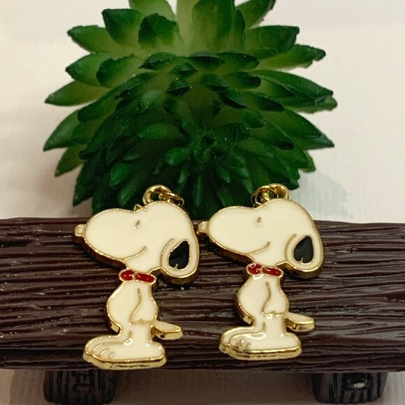 Snoopy Earring, Peanuts Earring, Snoopy Jewelry, Snoopy Charm, Gift Idea - Picture 2 of 5